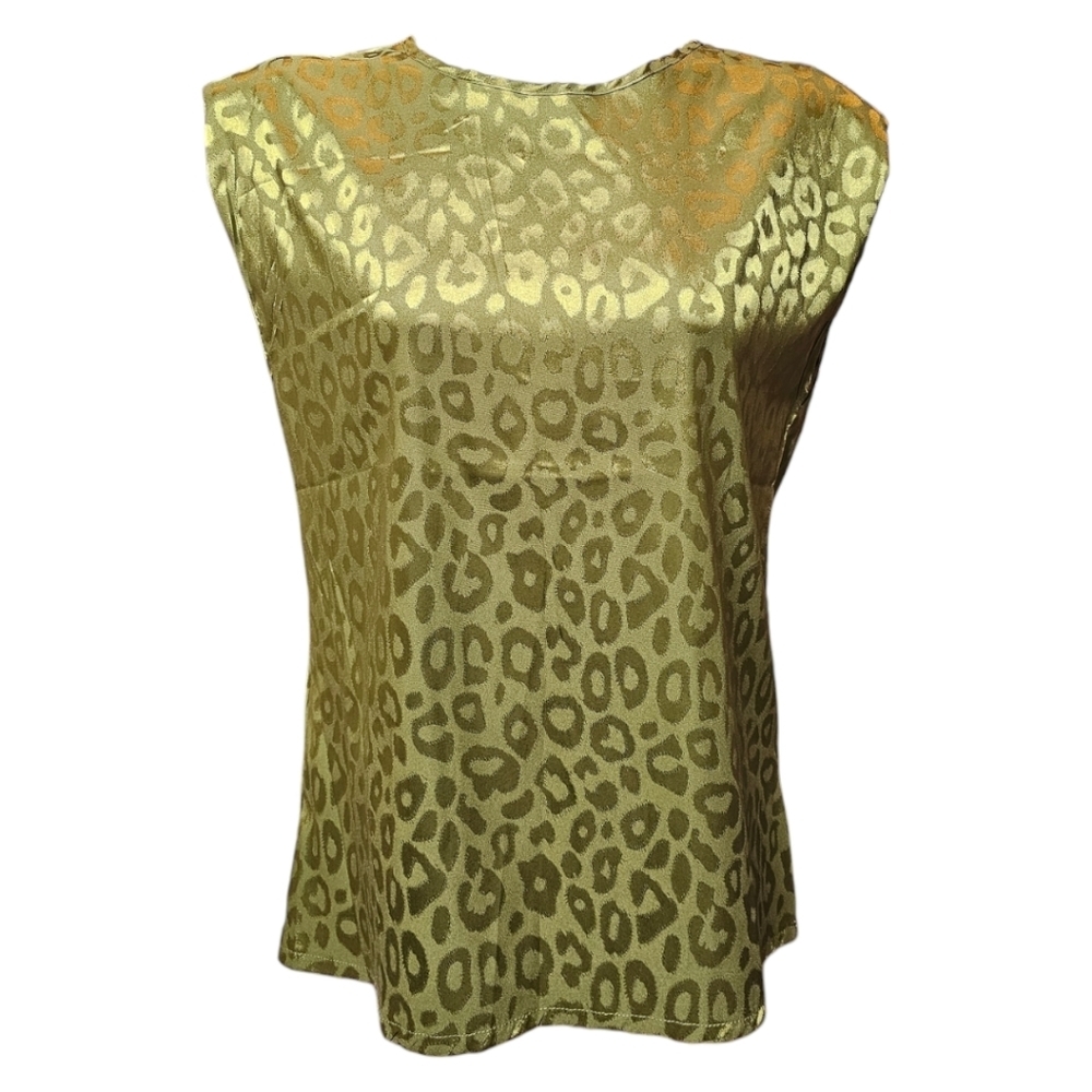 Mundefeis green leopard top with tucked sleeve and shoulder pad. Medium